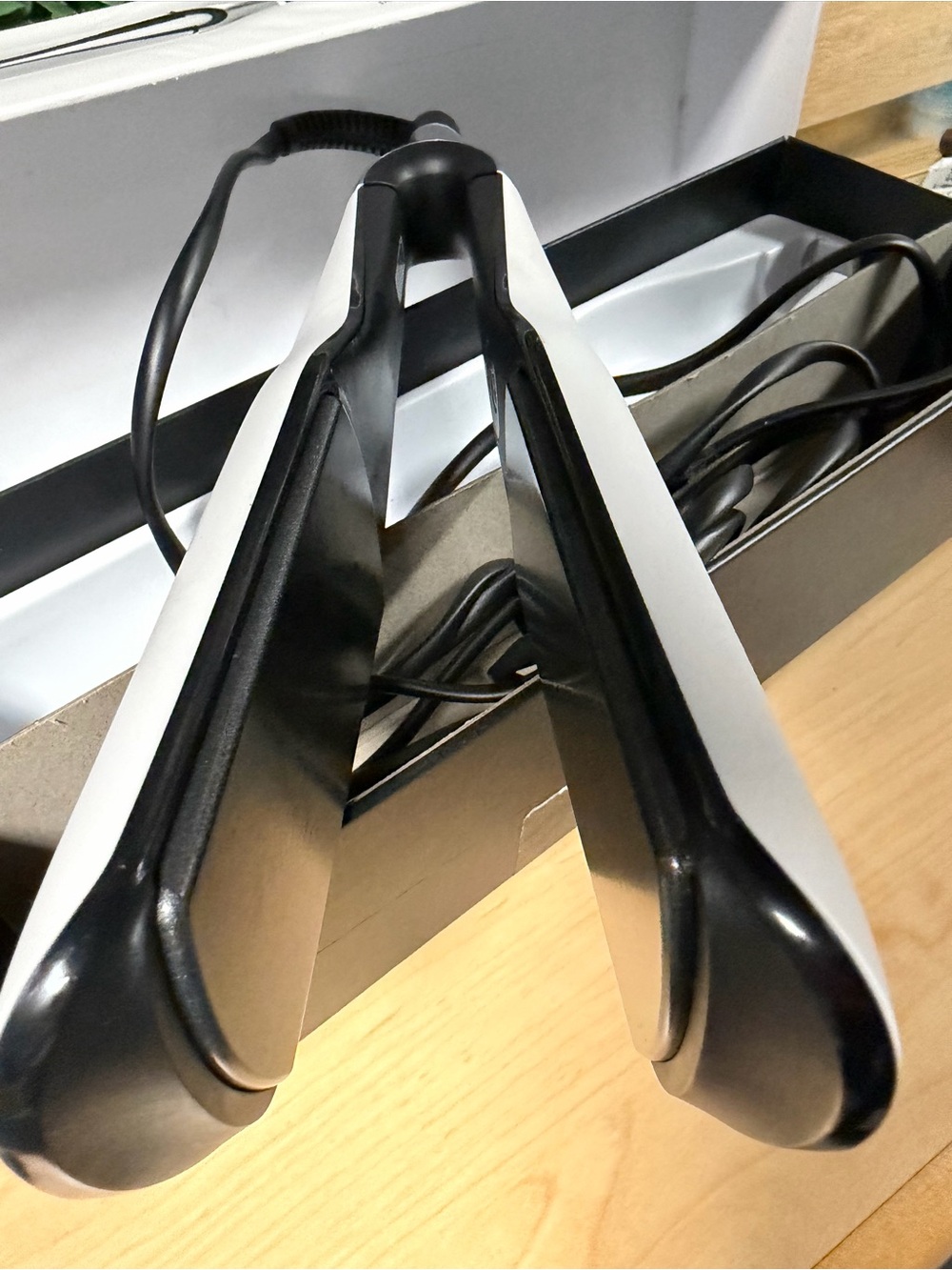 ghd Chronos Max 2” Hair Straightener (NEW) - Picture 8 of 12